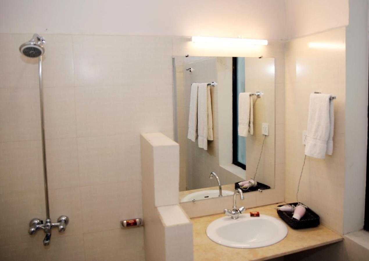 Ambassador Suites & Hotel איסלמאבד מראה חיצוני תמונה
