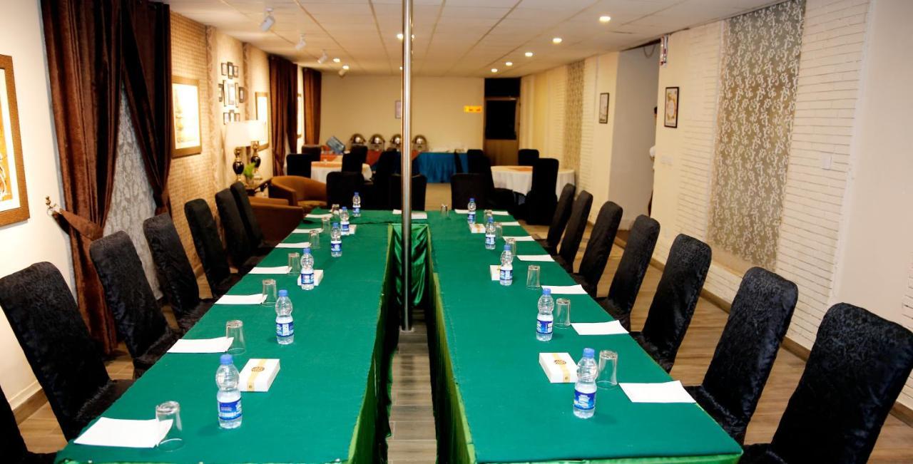 Ambassador Suites & Hotel איסלמאבד מראה חיצוני תמונה