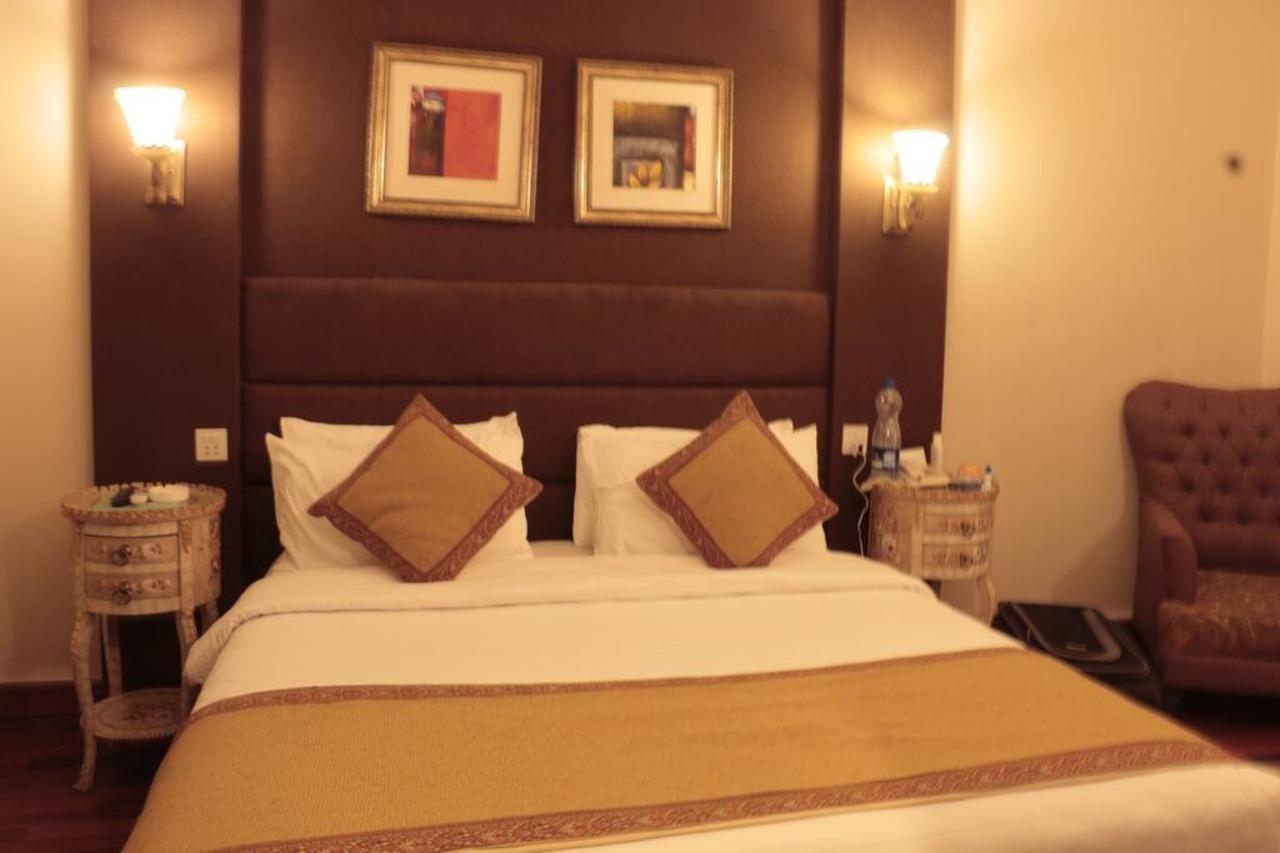 Ambassador Suites & Hotel איסלמאבד מראה חיצוני תמונה